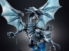 Blue-Eyes White Dragon Monster Art Works Holographic Edition Statue